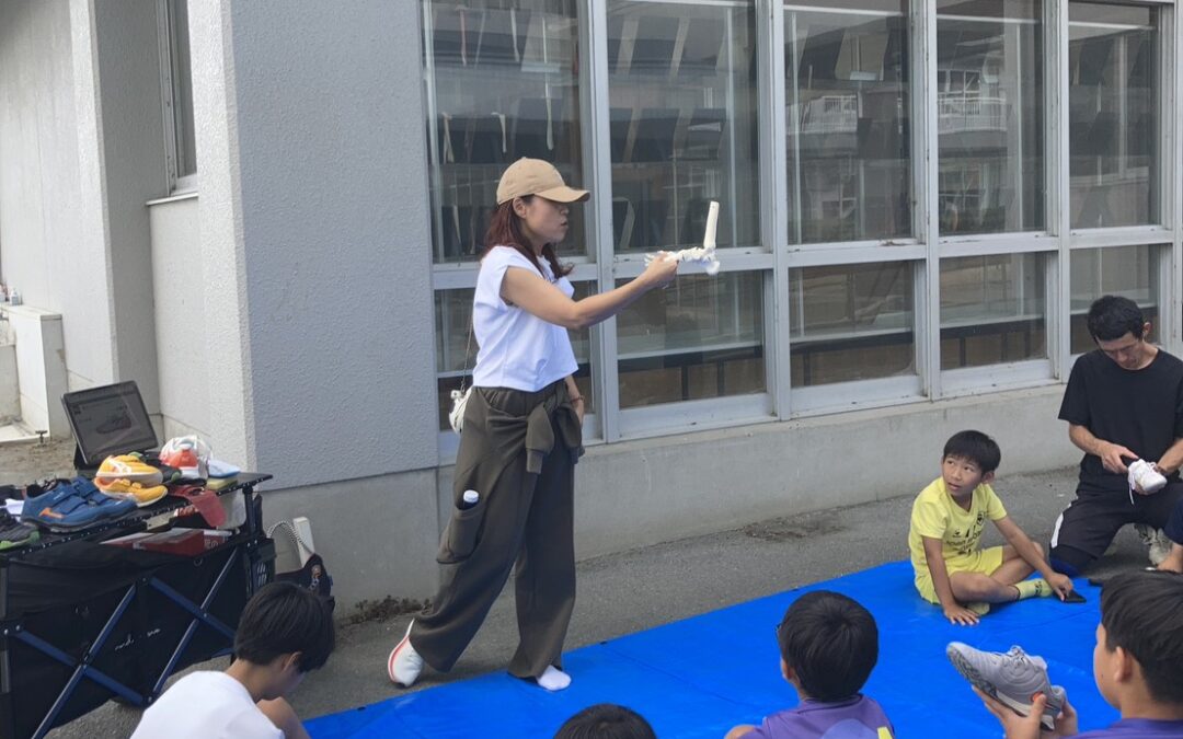 親子で学ぶ正しい靴選びと履き方｜JOANスポーツクラブ 足育講習会